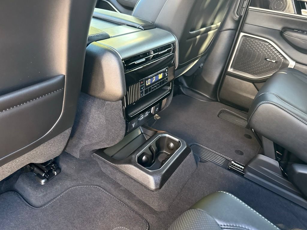 New 2026 Jeep Grand Wagoneer L Limited AWD/4WD image 27
