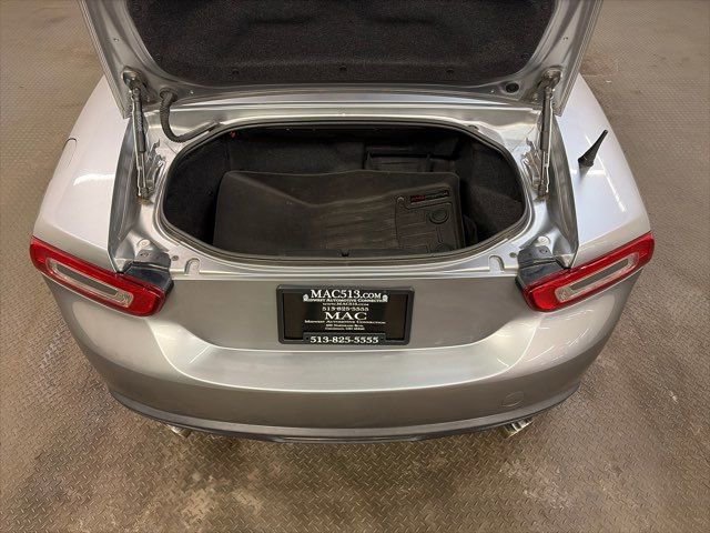 Used 2017 FIAT 124 Spider Classica image 12