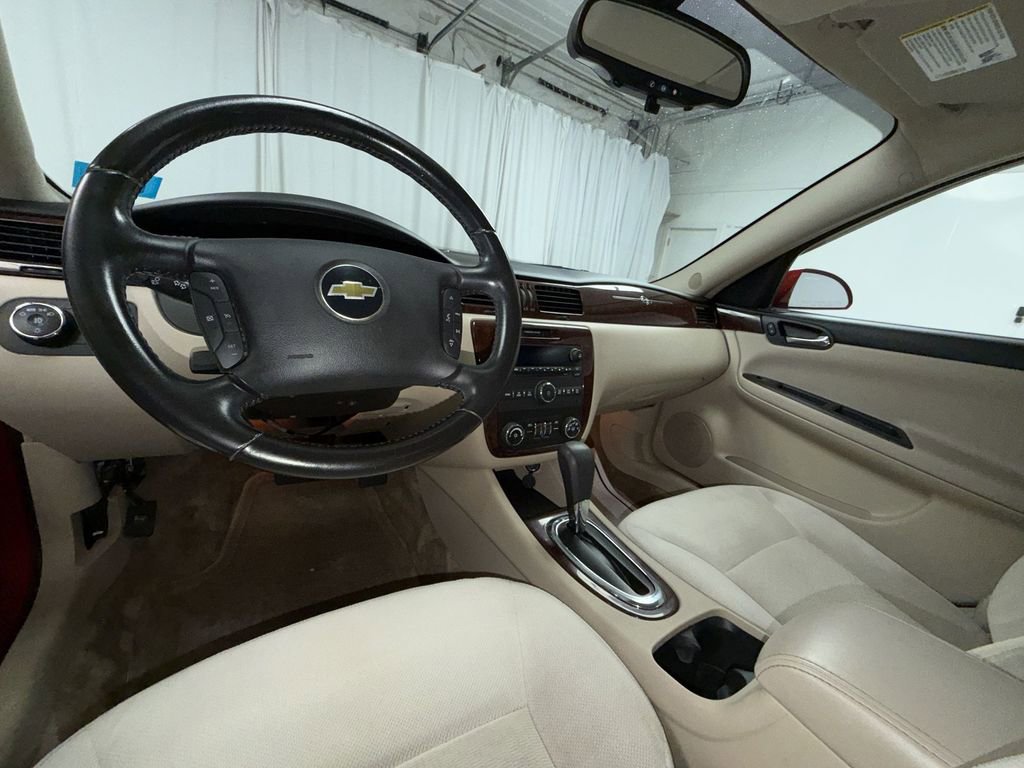 Used 2011 Chevrolet Impala LT image 13