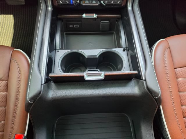 Used 2023 GMC Yukon Denali Ultimate AWD/4WD image 54