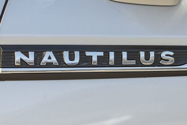 Used 2019 Lincoln Nautilus Reserve image 6
