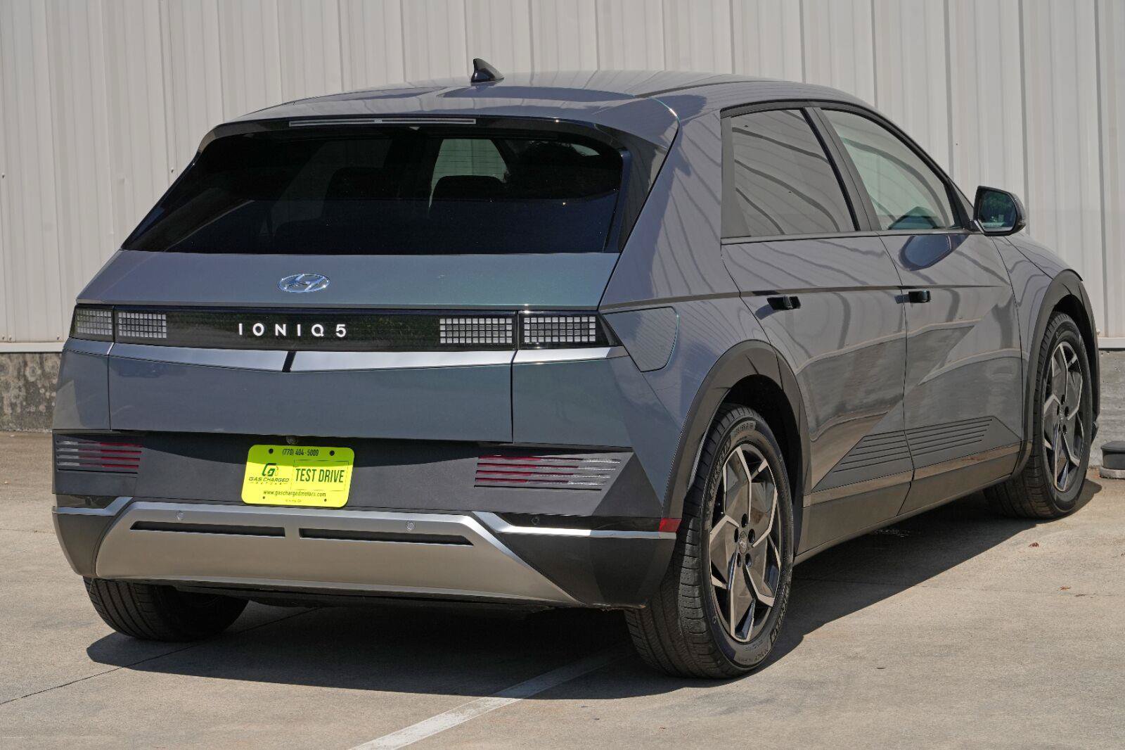 Used 2024 Hyundai Ioniq 5 SEL RWD image 48