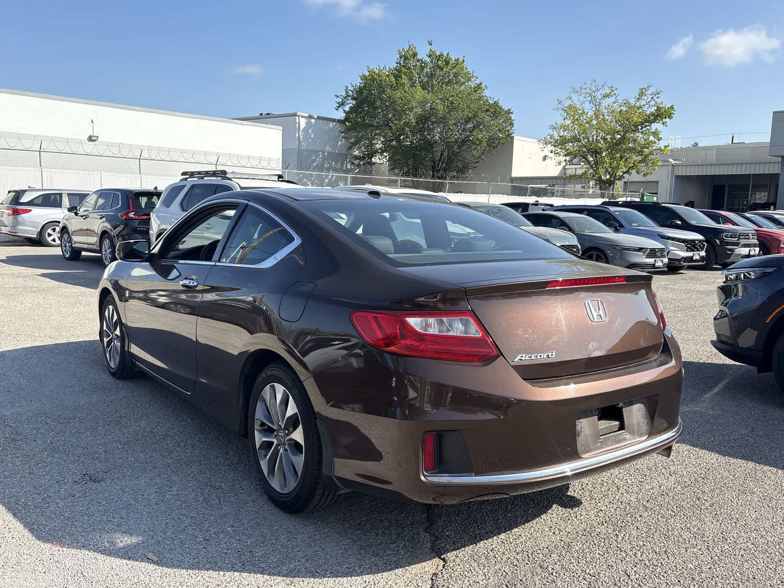 Used 2015 Honda Accord EX-L image 4