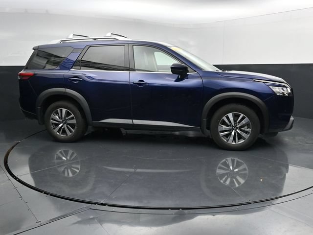 Used 2023 Nissan Pathfinder SL FWD image 10