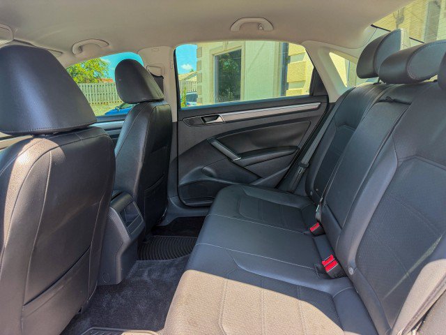 Used 2018 Volkswagen Passat 2.0T S FWD image 6