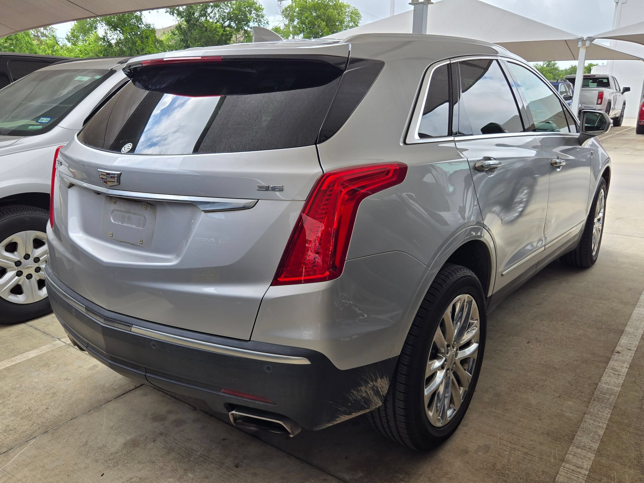Used 2019 Cadillac XT5 Luxury FWD image 8