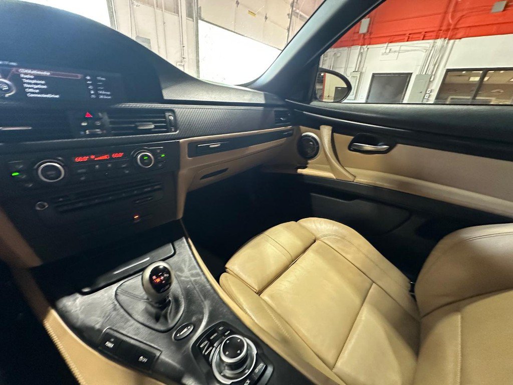 Used 2013 BMW M3 Convertible RWD image 18
