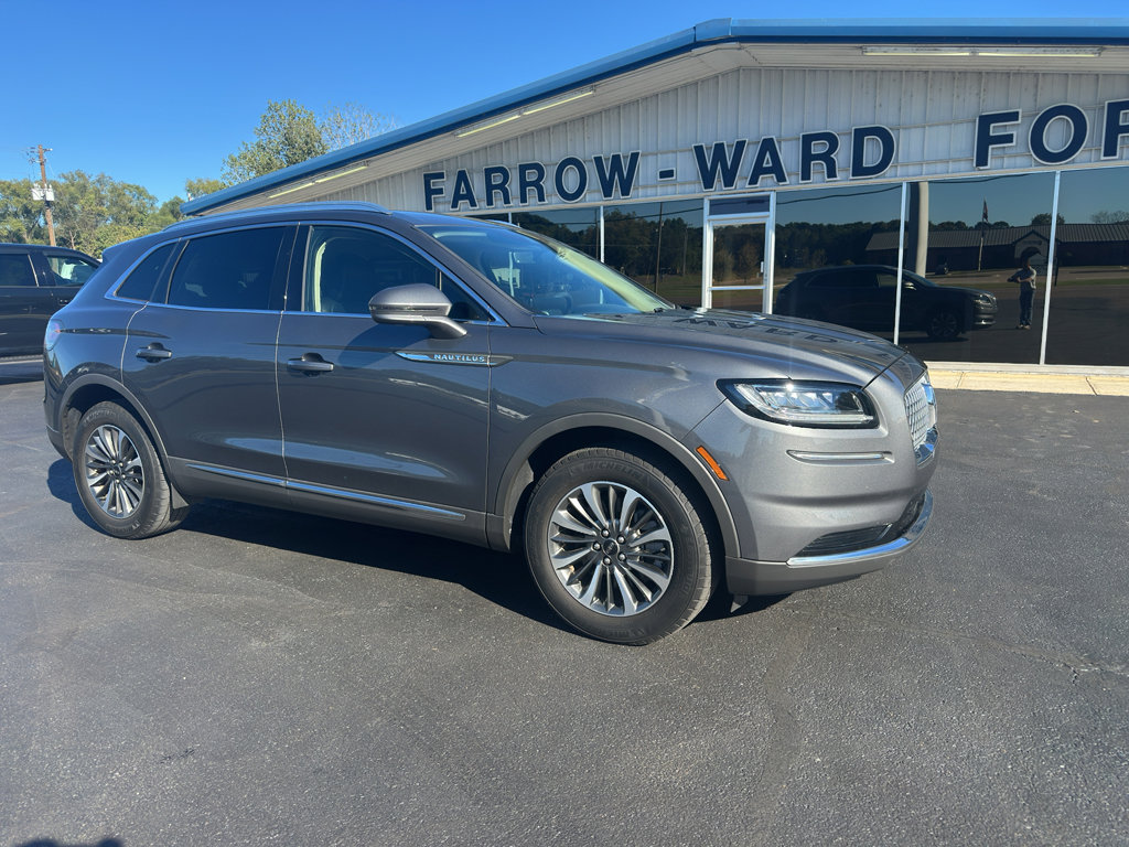 Used 2022 Lincoln Nautilus FWD w/ Premium Package image 6