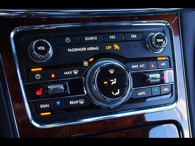 Used 2019 Lincoln Continental Select image 27