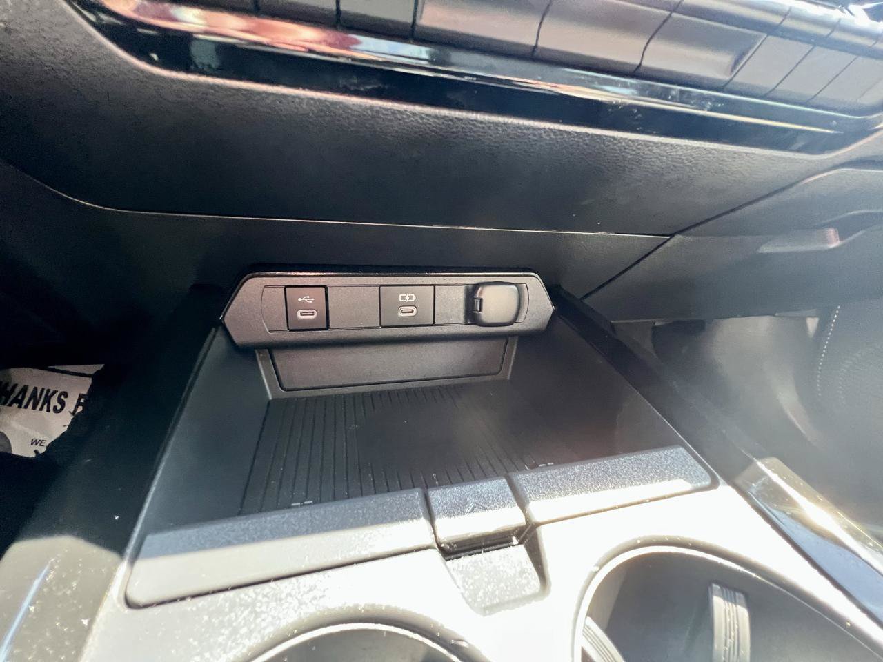 Used 2024 Toyota Prius LE FWD image 23
