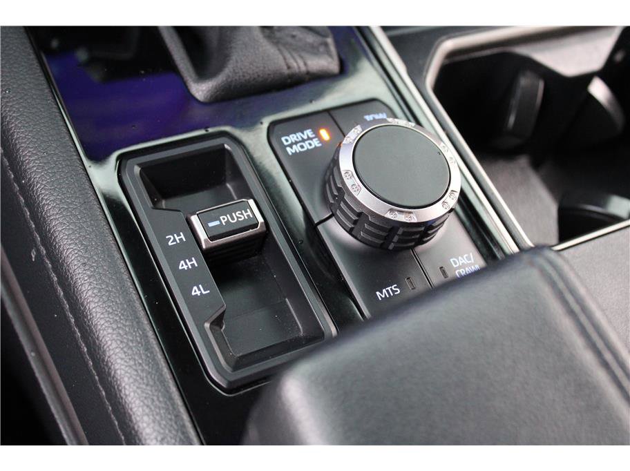 Used 2022 Toyota Tundra Limited w/ TRD Off-Road Package image 29