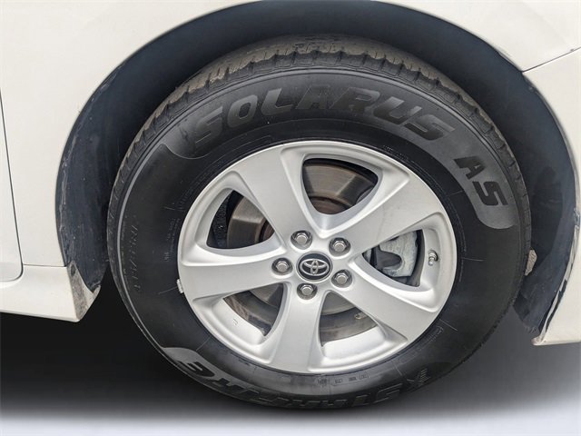 Used 2019 Toyota Sienna LE image 11