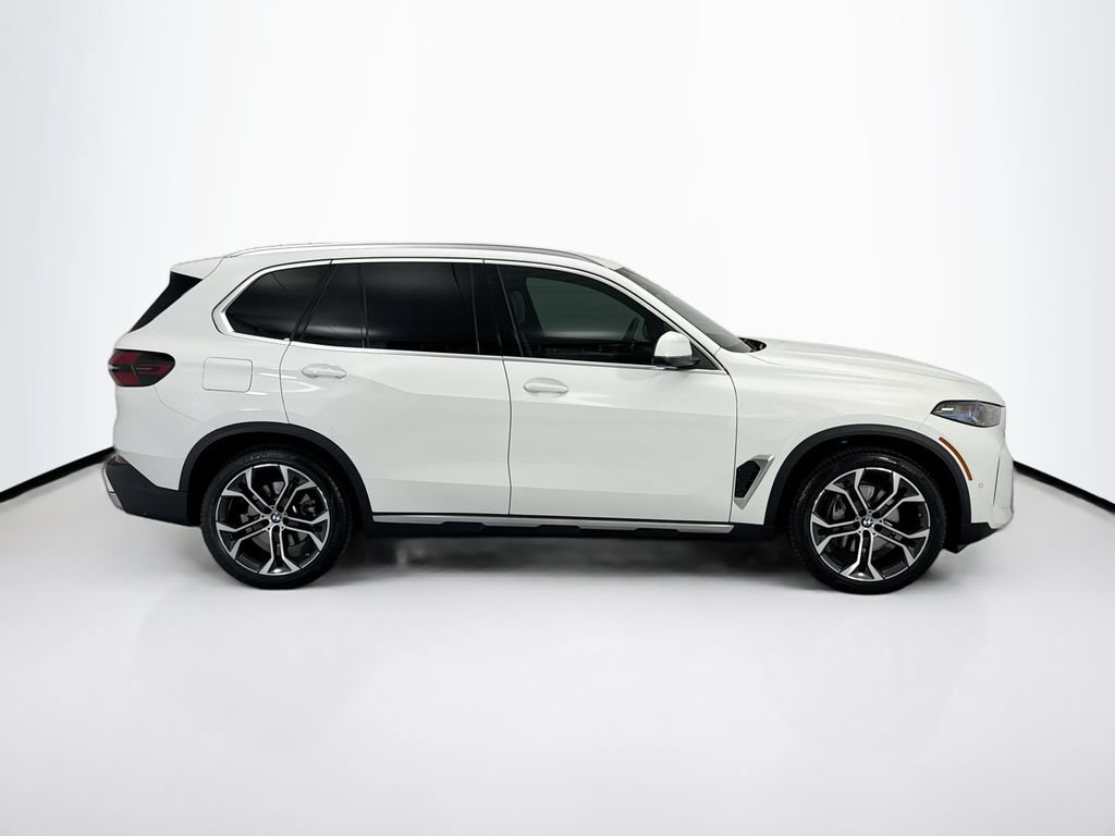 Certified 2025 BMW X5 xDrive40i AWD/4WD image 4