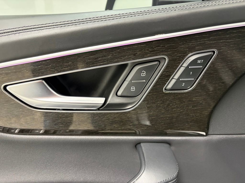 Used 2023 Audi Q7 3.0T Prestige w/ Prestige Package image 15