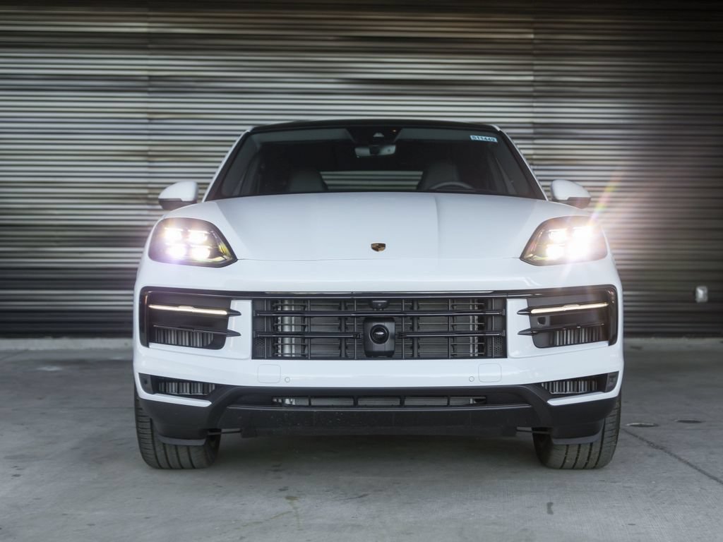 New 2026 Porsche Cayenne E-Hybrid Coupe AWD/4WD image 10