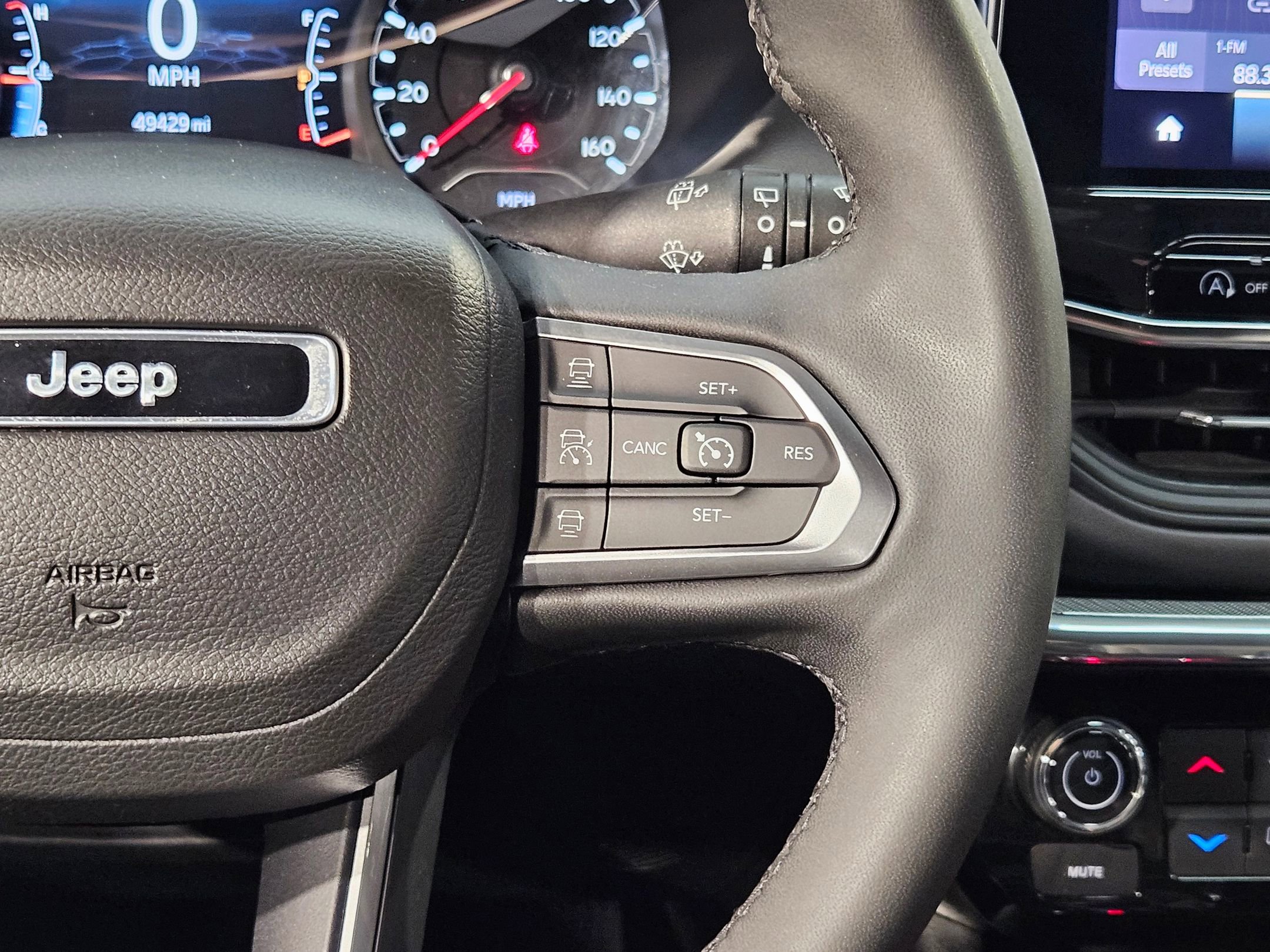 Used 2023 Jeep Compass Limited AWD/4WD image 28