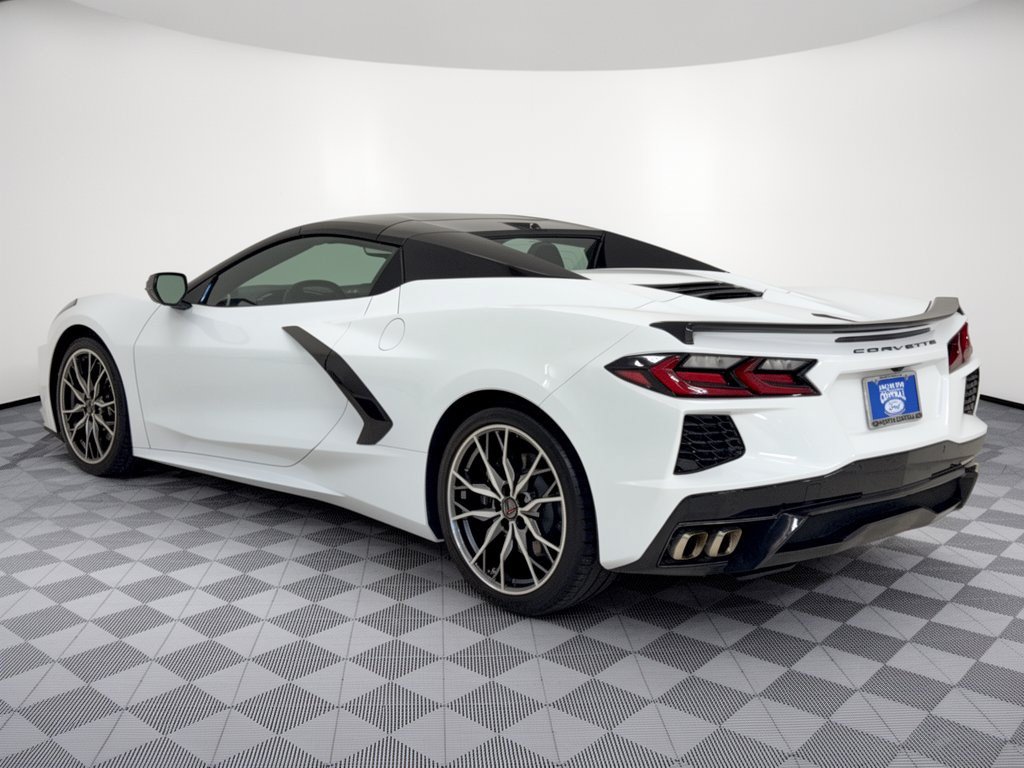 Used 2024 Chevrolet Corvette Stingray Preferred Conv w/ Stealth Interior Trim Package RWD image 3