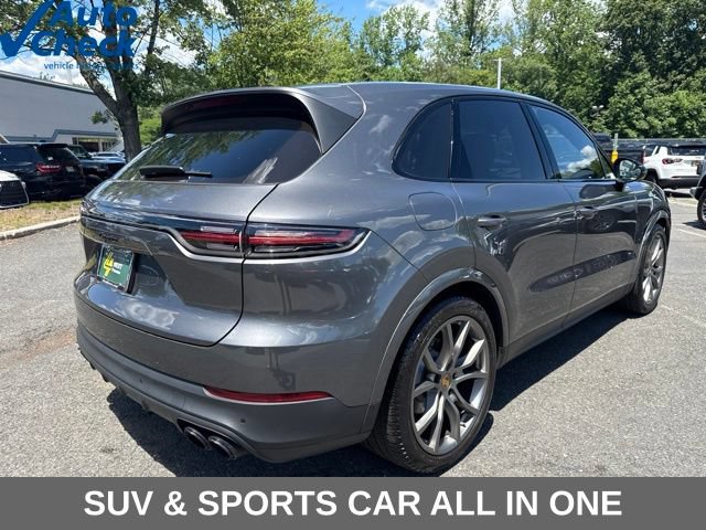 Used 2022 Porsche Cayenne AWD/4WD image 18