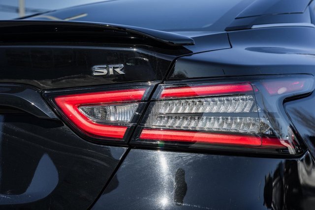 Used 2022 Nissan Maxima SR w/ Sport Mat Group image 7