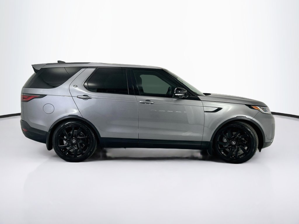 Certified 2025 Land Rover Discovery S AWD/4WD image 4