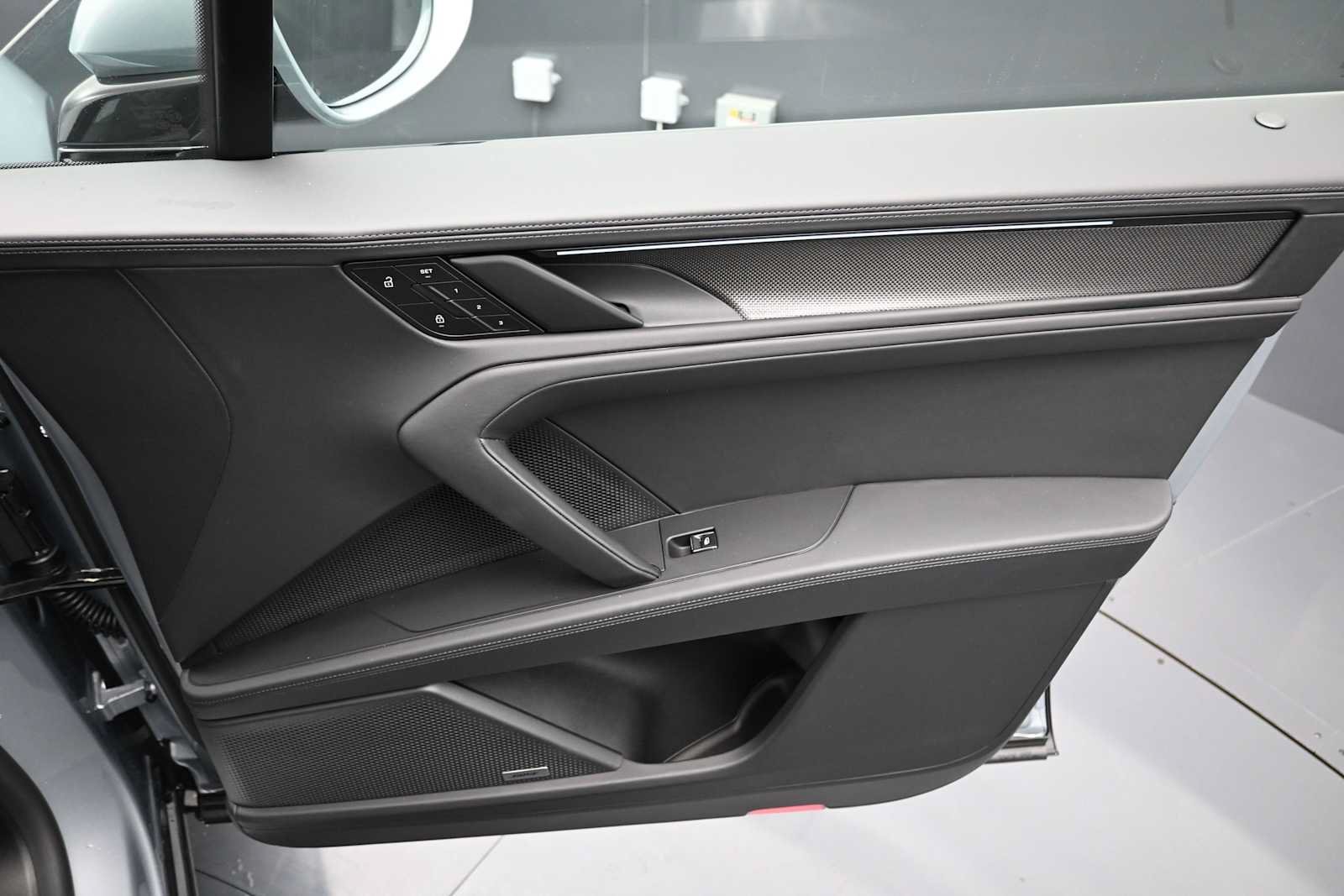 New 2026 Porsche Cayenne S AWD/4WD image 29