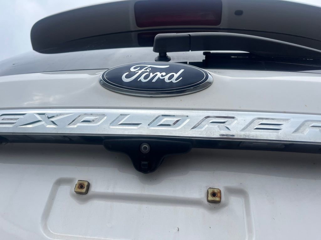 Used 2017 Ford Explorer Limited image 10