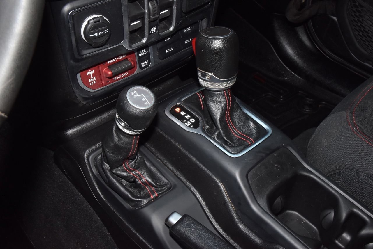 Used 2023 Jeep Gladiator Rubicon w/ Cold Weather Group AWD/4WD image 31