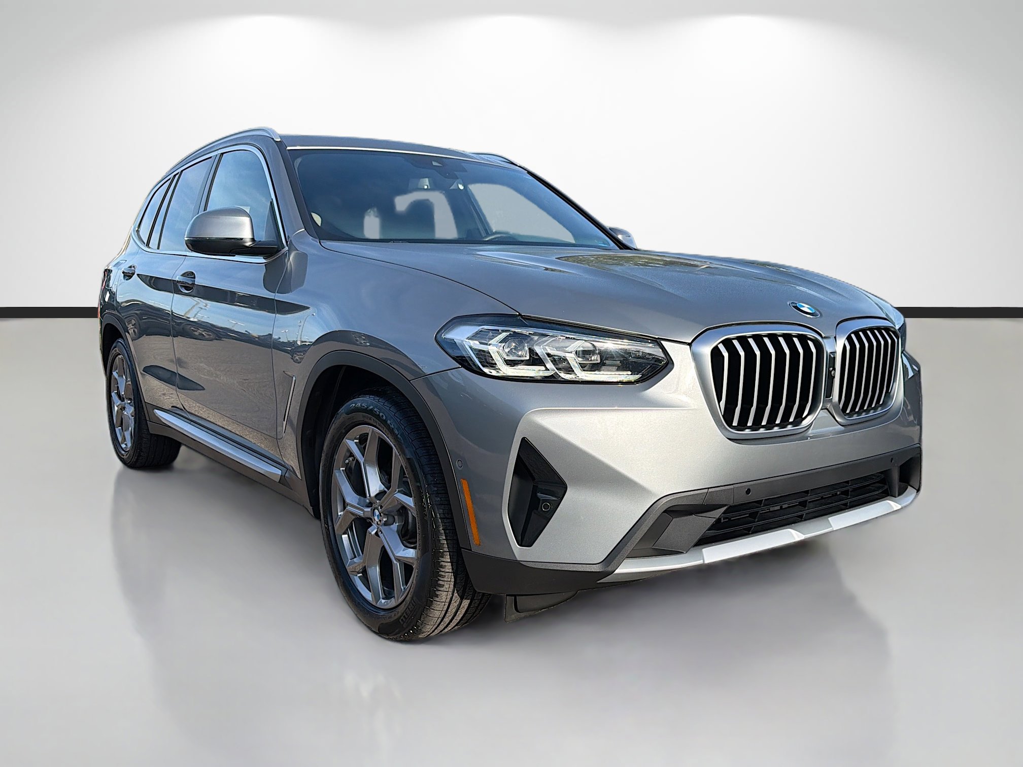 Used 2024 BMW X3 sDrive30i w/ Convenience Package w/ZPA RWD image 1