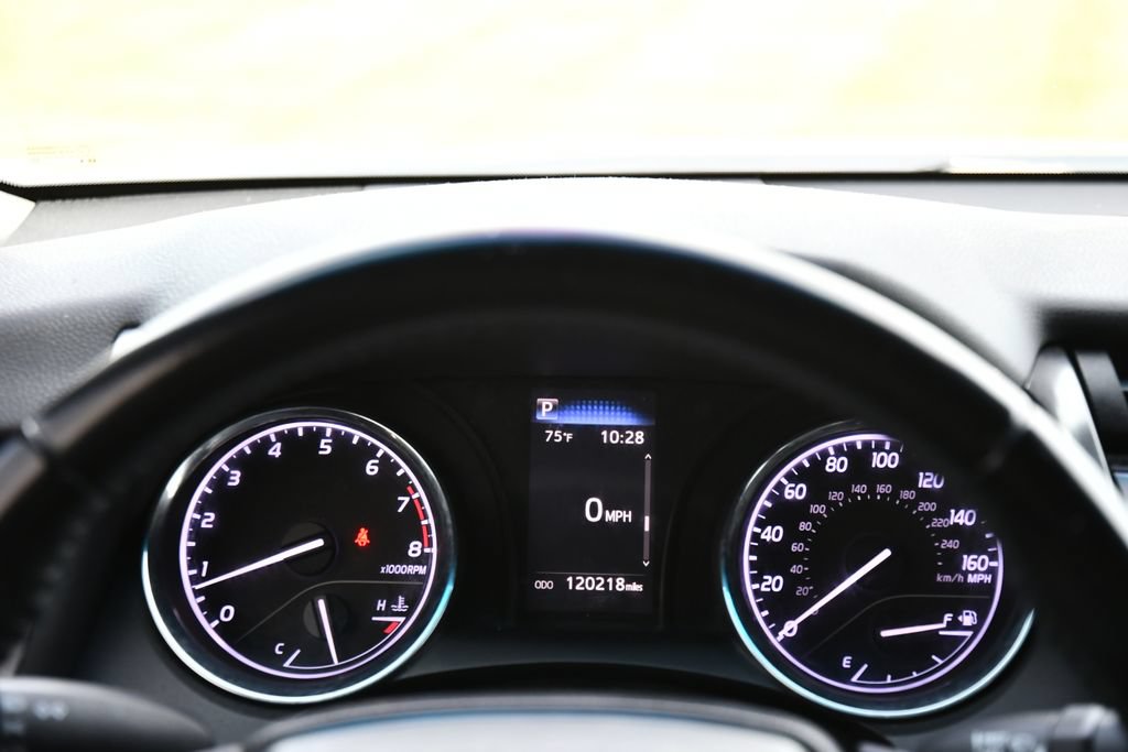 Used 2019 Toyota Camry SE FWD image 25