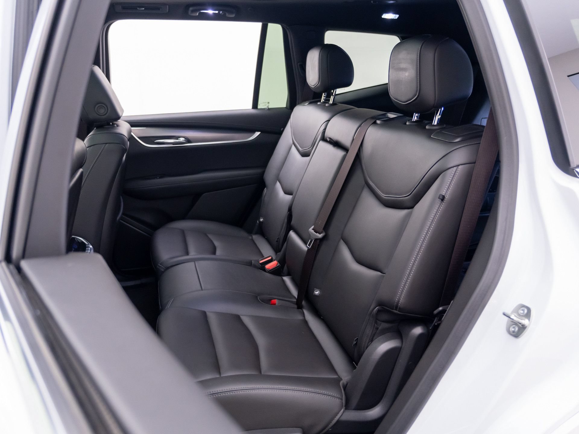 Used 2024 Cadillac XT6 Luxury w/ LPO, Floor Liner Package AWD/4WD image 20
