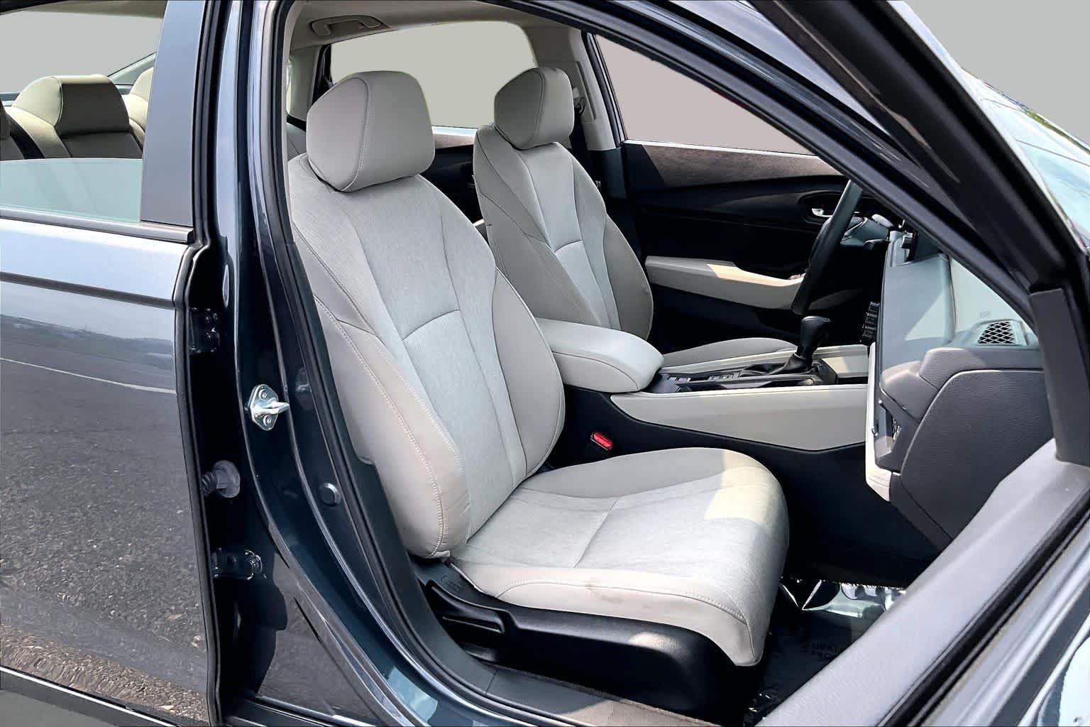 Used 2024 Honda Accord EX image 9
