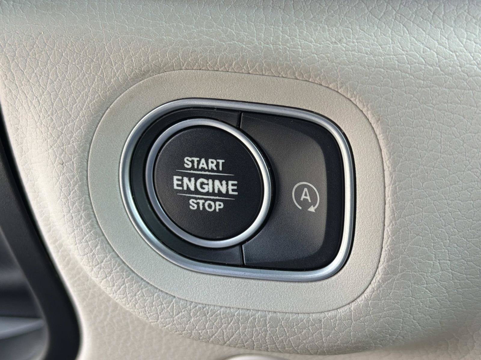 Certified 2025 Mercedes-Benz GLE 350 4MATIC image 30