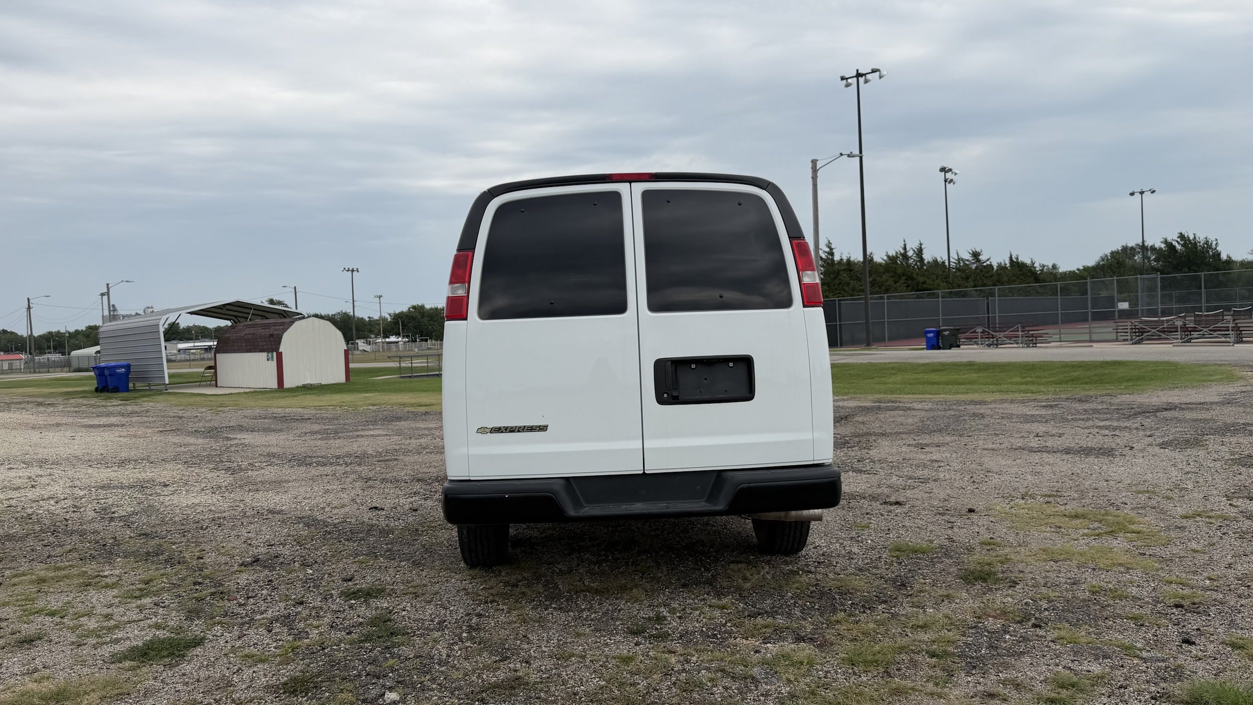 Used 2024 Chevrolet Express 3500 LS RWD image 4