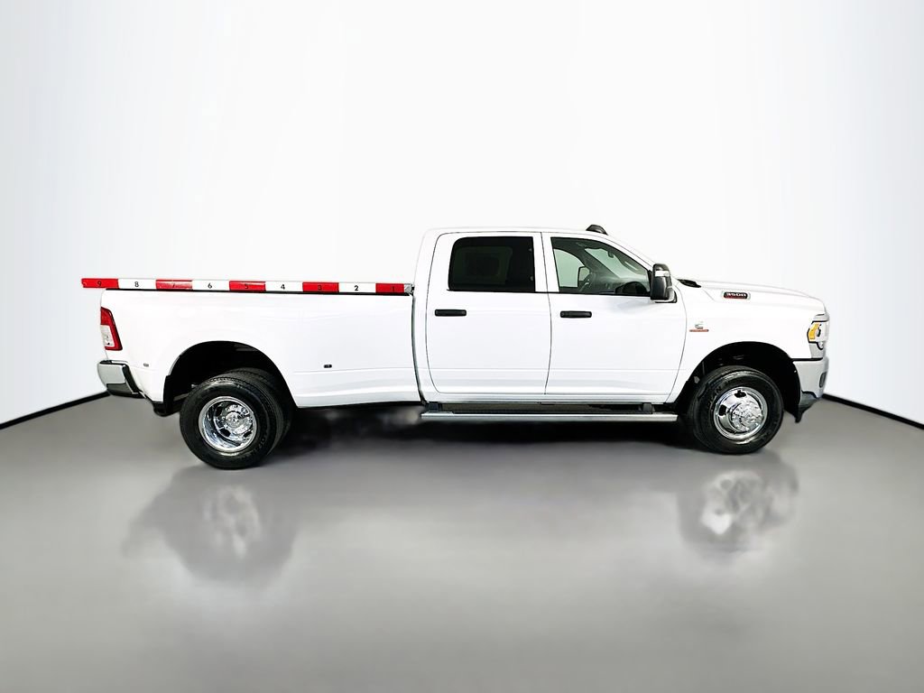 Used 2024 RAM 3500 Tradesman w/ Chrome Appearance Group AWD/4WD image 8