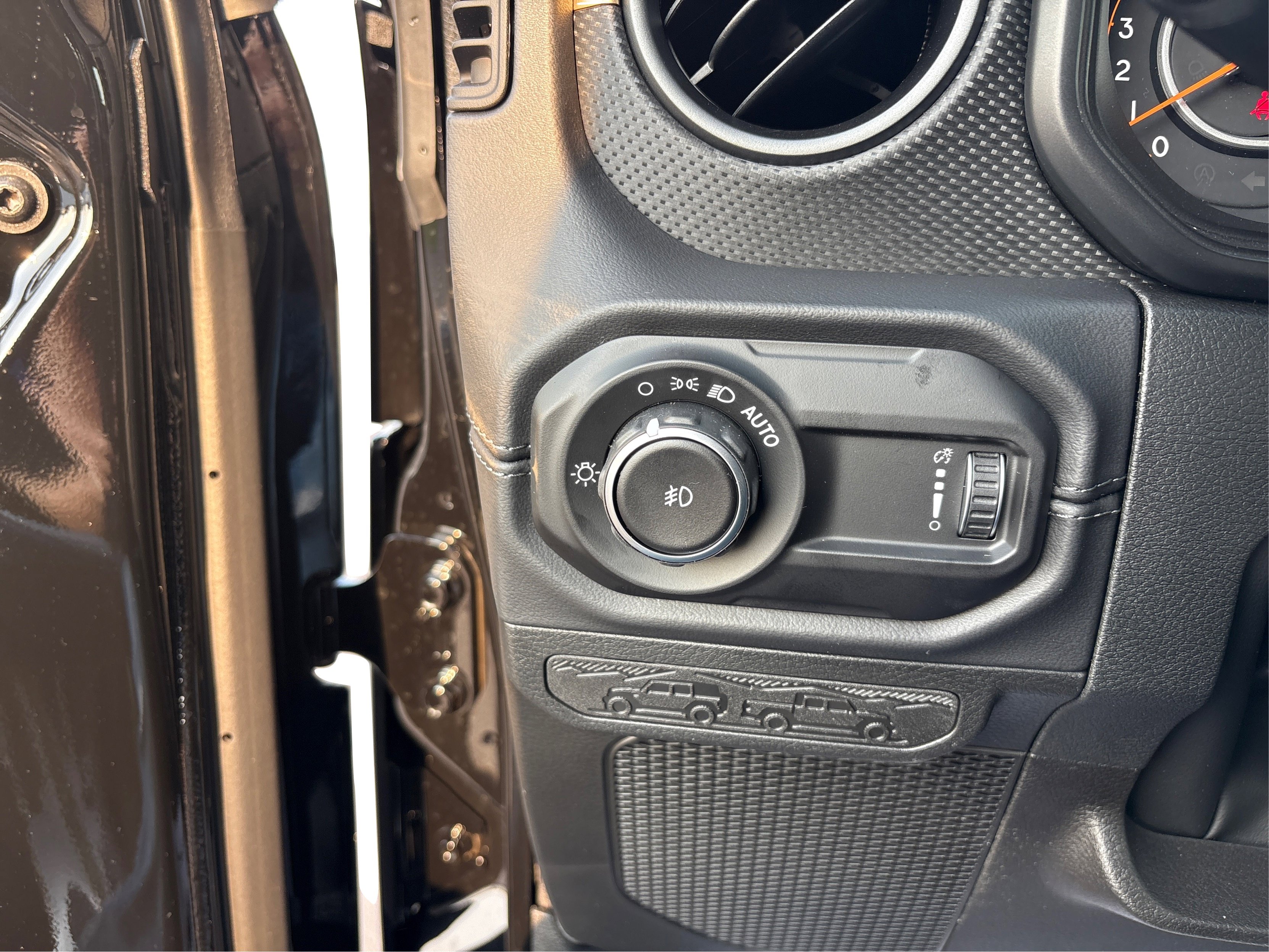 New 2025 Jeep Wrangler Unlimited Rubicon 392 image 15
