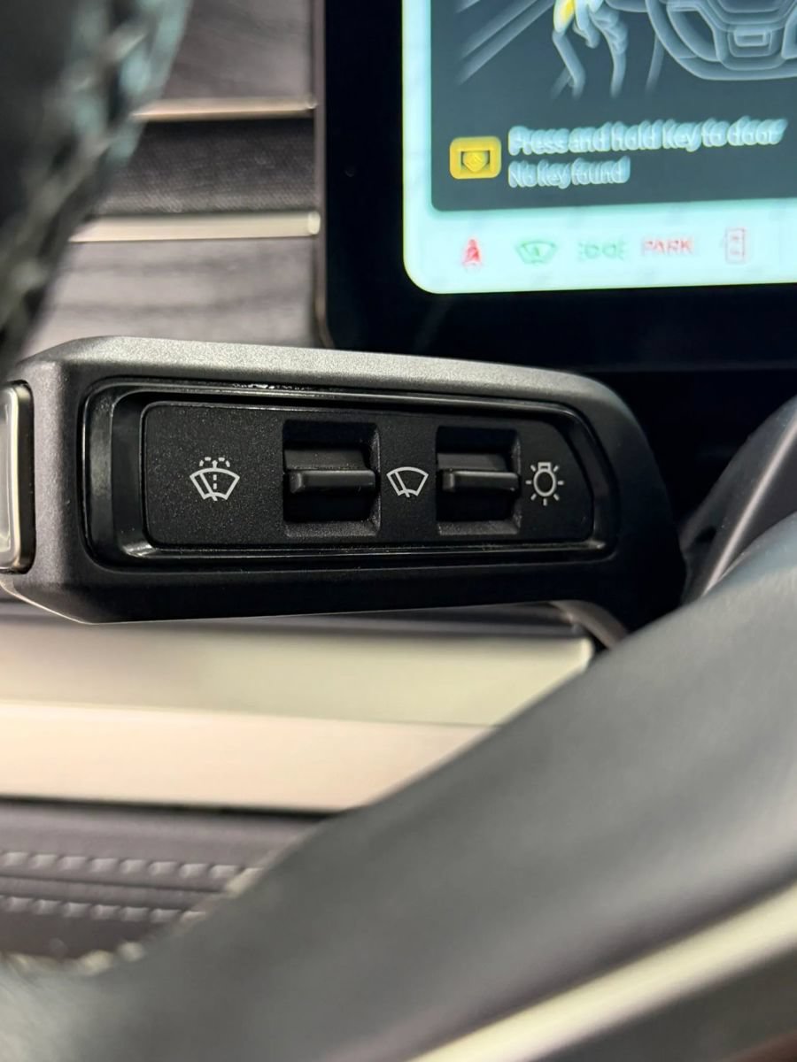 Used 2022 Rivian R1T Adventure AWD/4WD image 38
