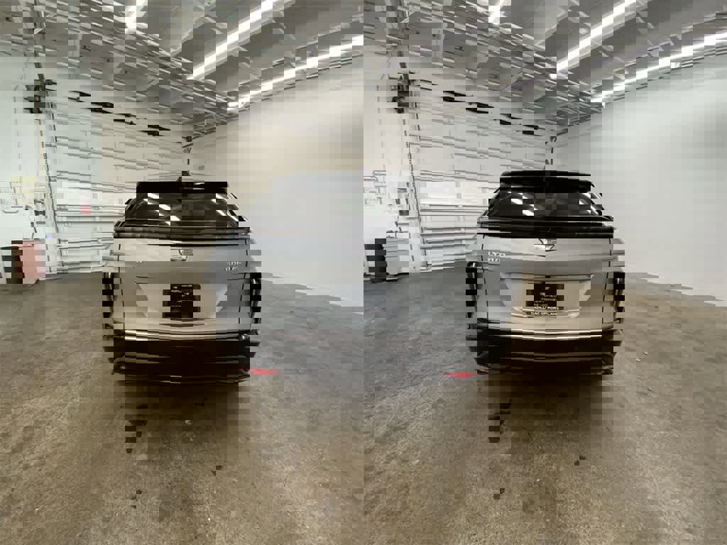 Certified 2025 Cadillac Lyriq Luxury image 5