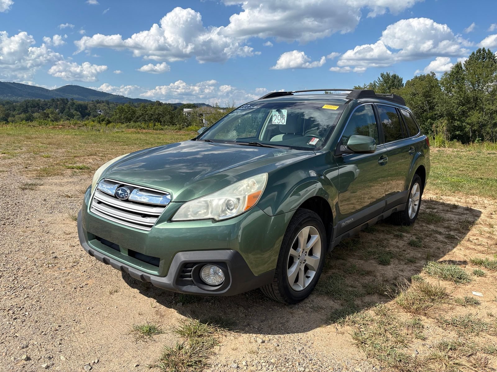 Used 2013 Subaru Outback 2.5i Premium w/ All-Weather Pkg AWD/4WD image 3