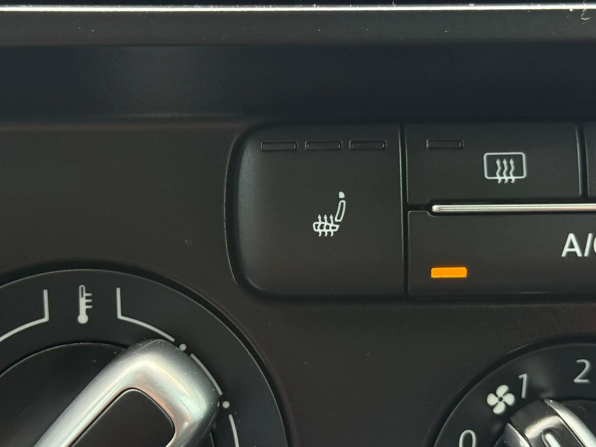 Used 2016 Volkswagen Jetta SE FWD image 33