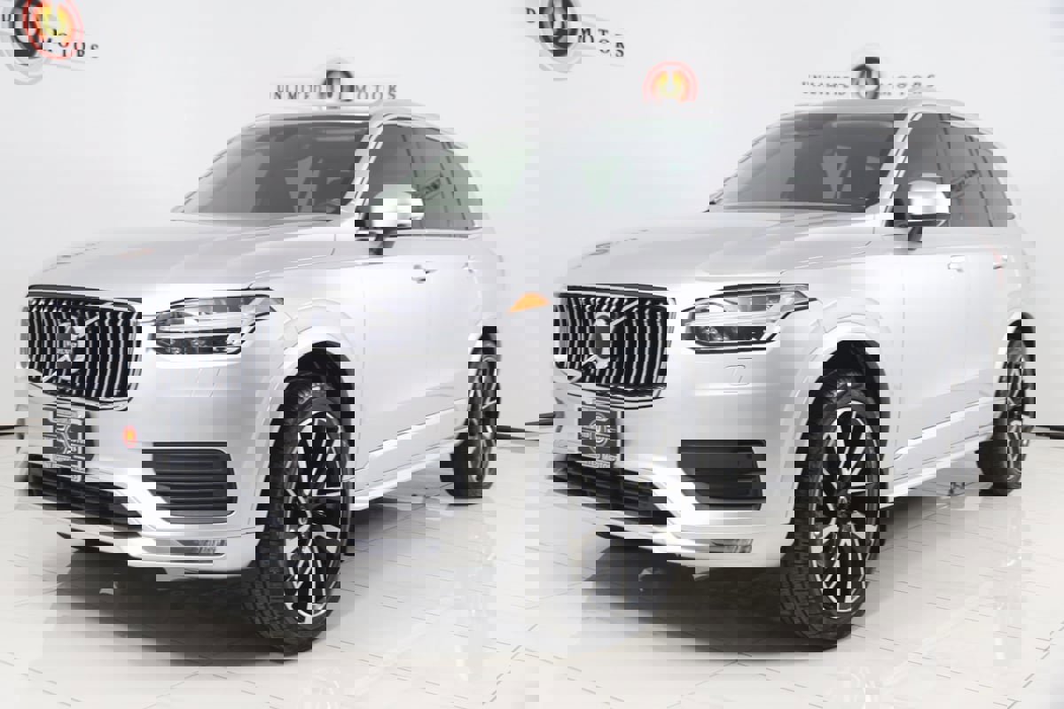 Used 2022 Volvo XC90 T6 Momentum w/ Climate Package image 5