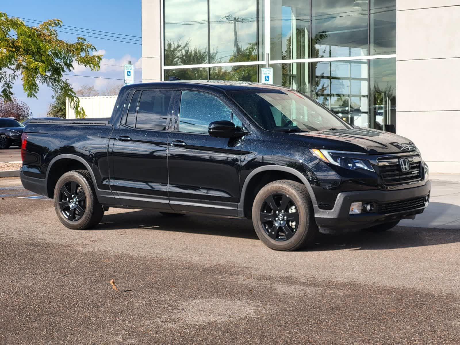 Used 2017 Honda Ridgeline Black Edition image 3