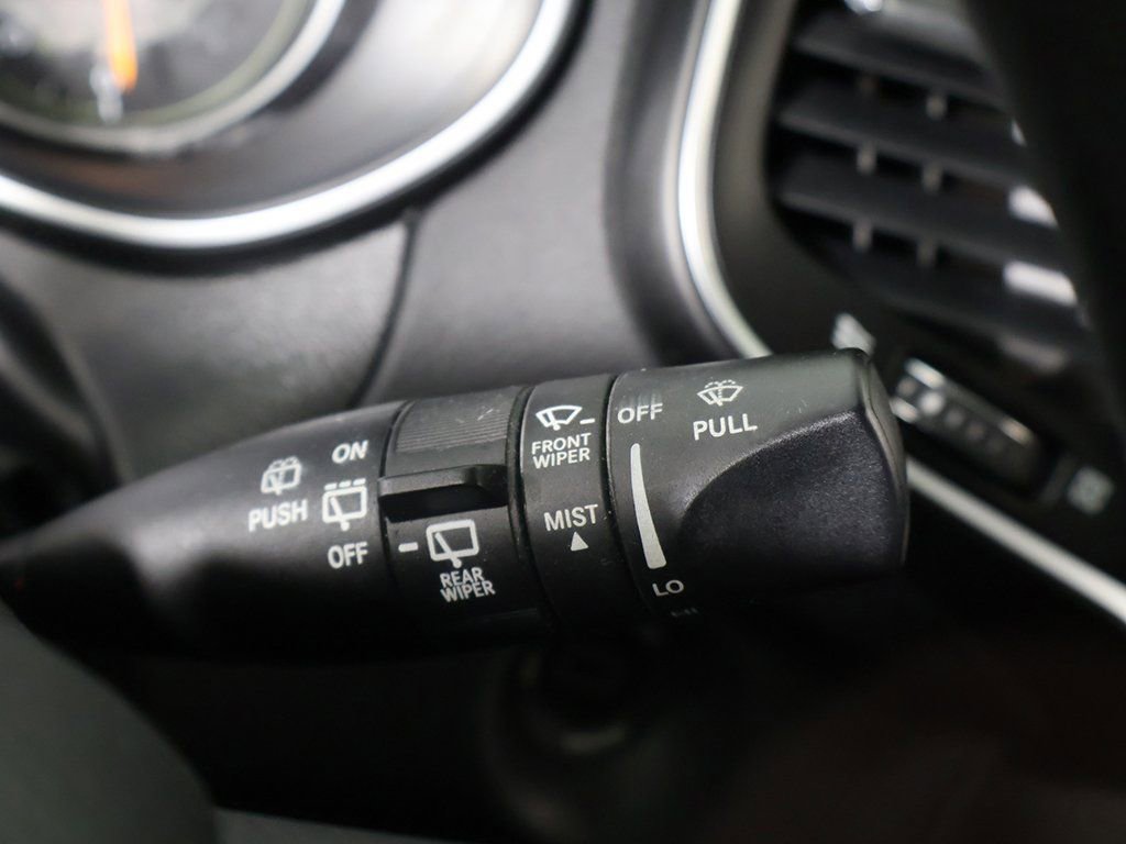 Used 2021 Jeep Cherokee Latitude image 36