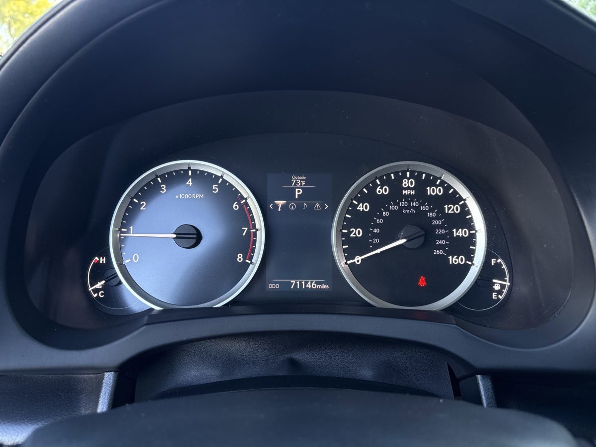 Used 2016 Lexus IS 200t image 28