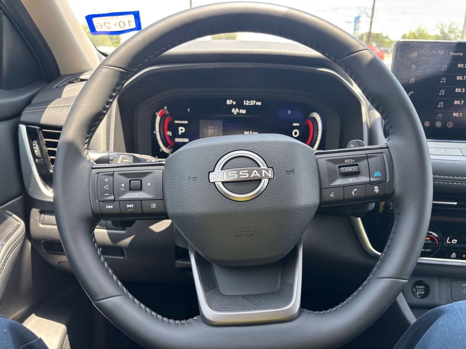 Used 2026 Nissan Rogue SL FWD image 31