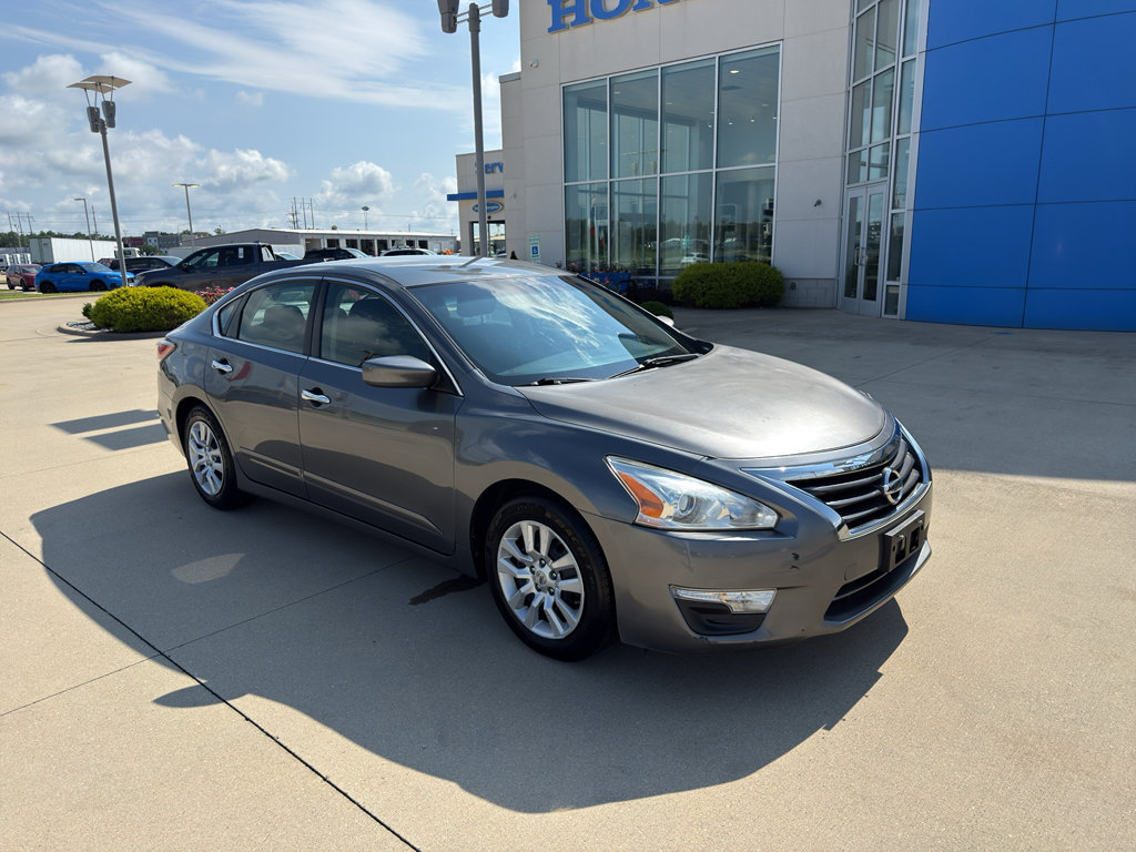 Used 2014 Nissan Altima 2.5 S w/ Display Audio Package