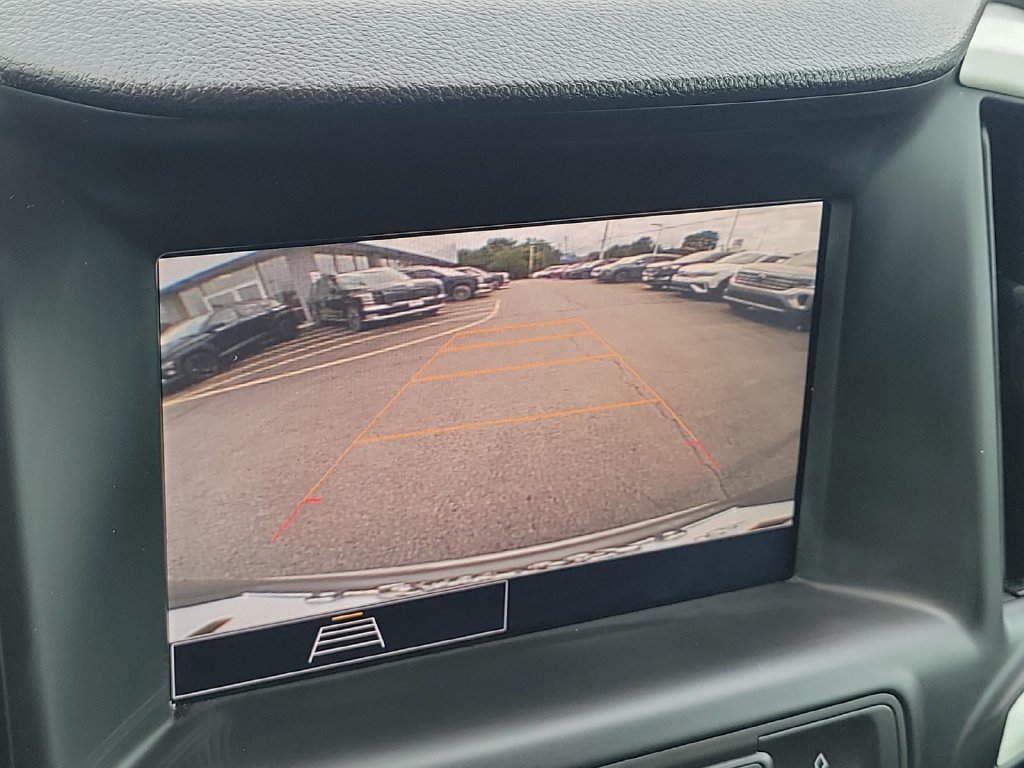 Used 2024 GMC Terrain SLE FWD image 16