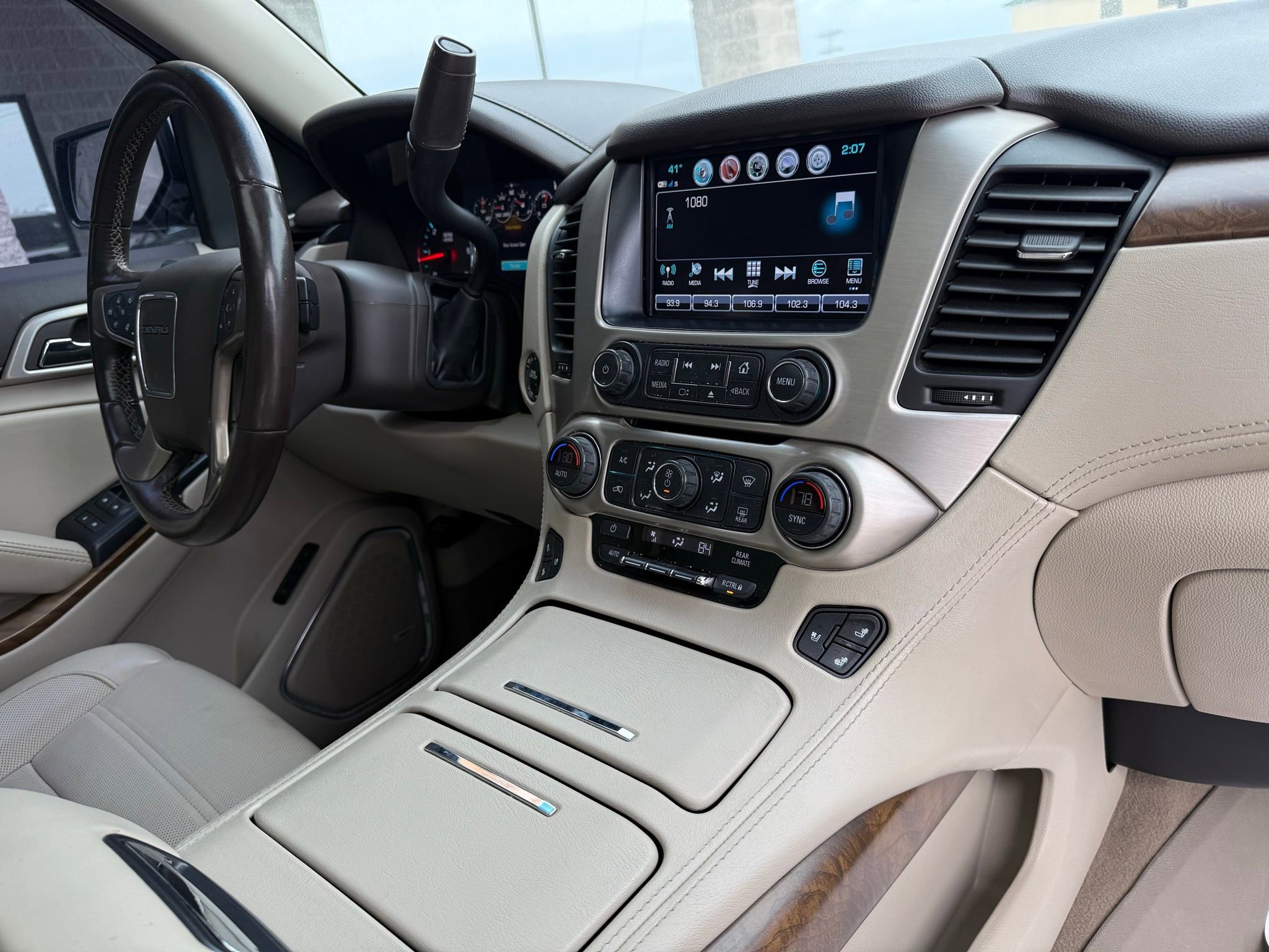 Used 2019 GMC Yukon Denali image 19