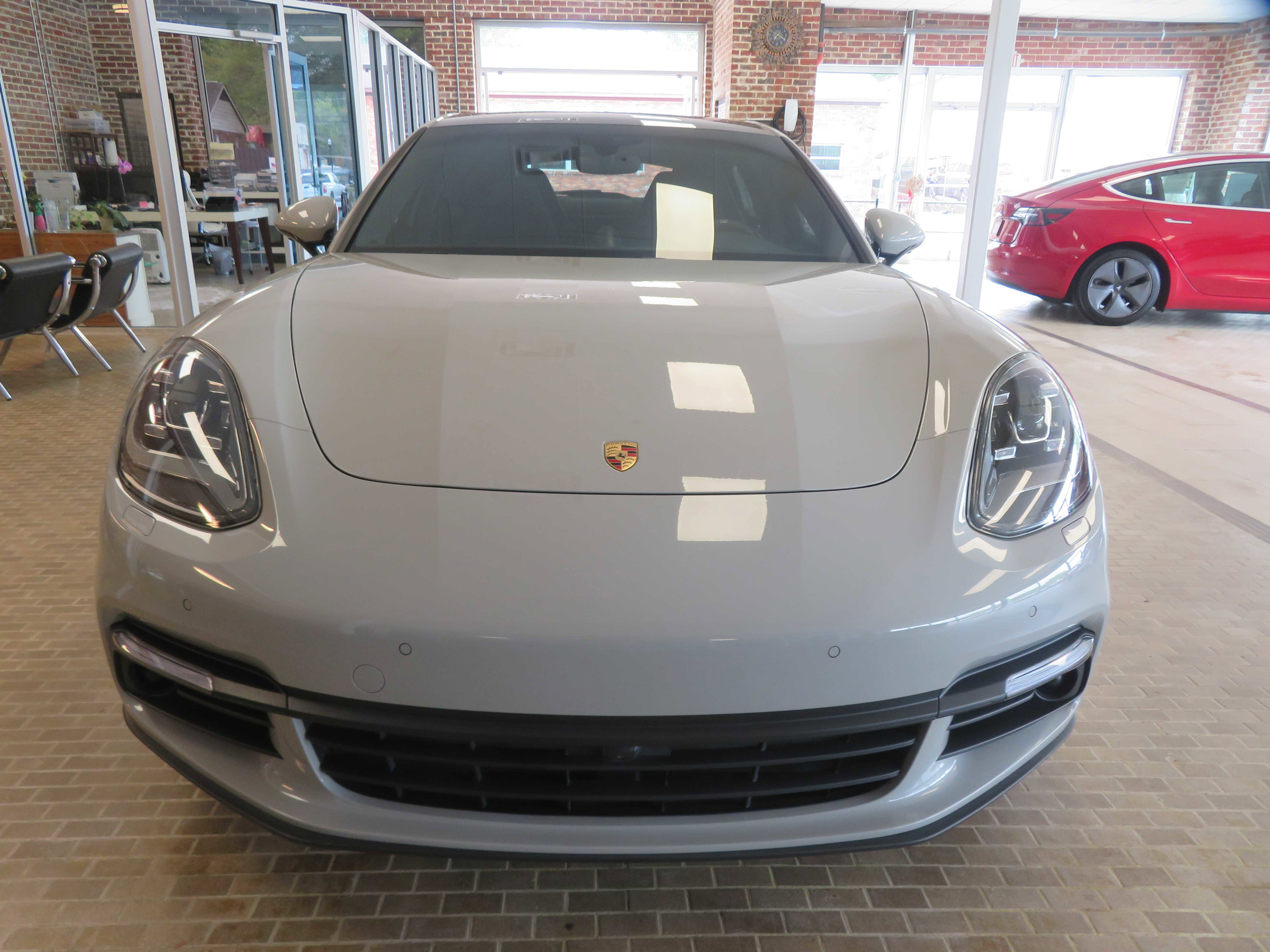 Used 2018 Porsche Panamera 4S AWD/4WD image 2