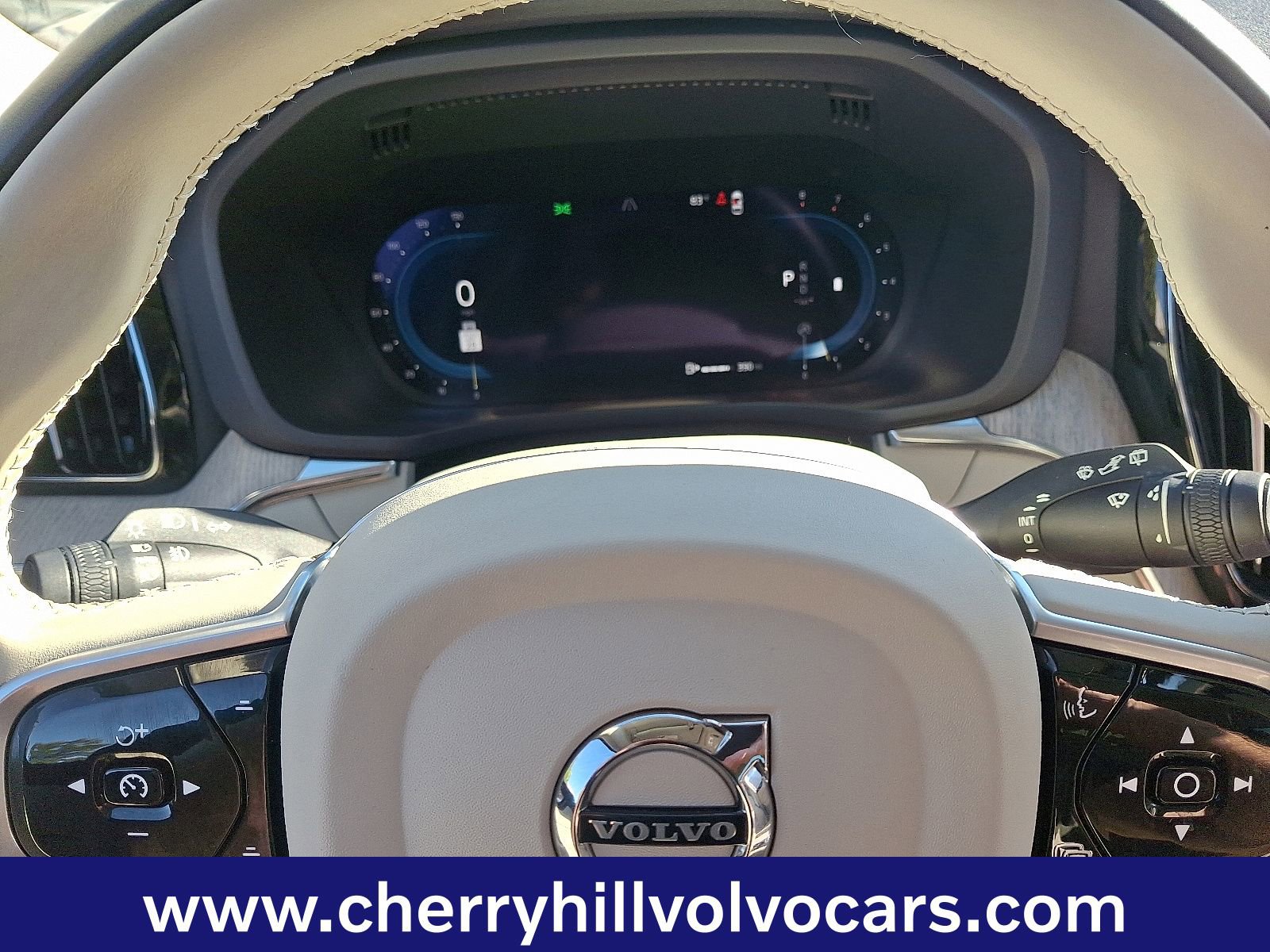 Certified 2023 Volvo XC60 B5 Plus w/ Climate Package image 19