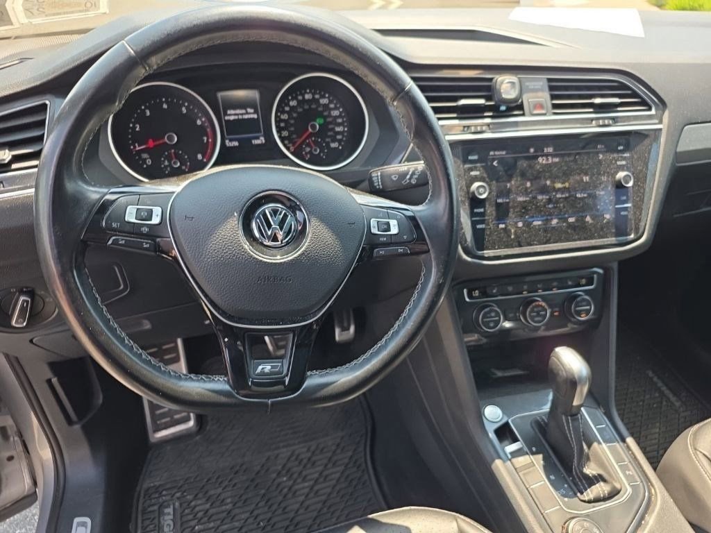 Used 2021 Volkswagen Tiguan SE R-Line AWD/4WD image 11